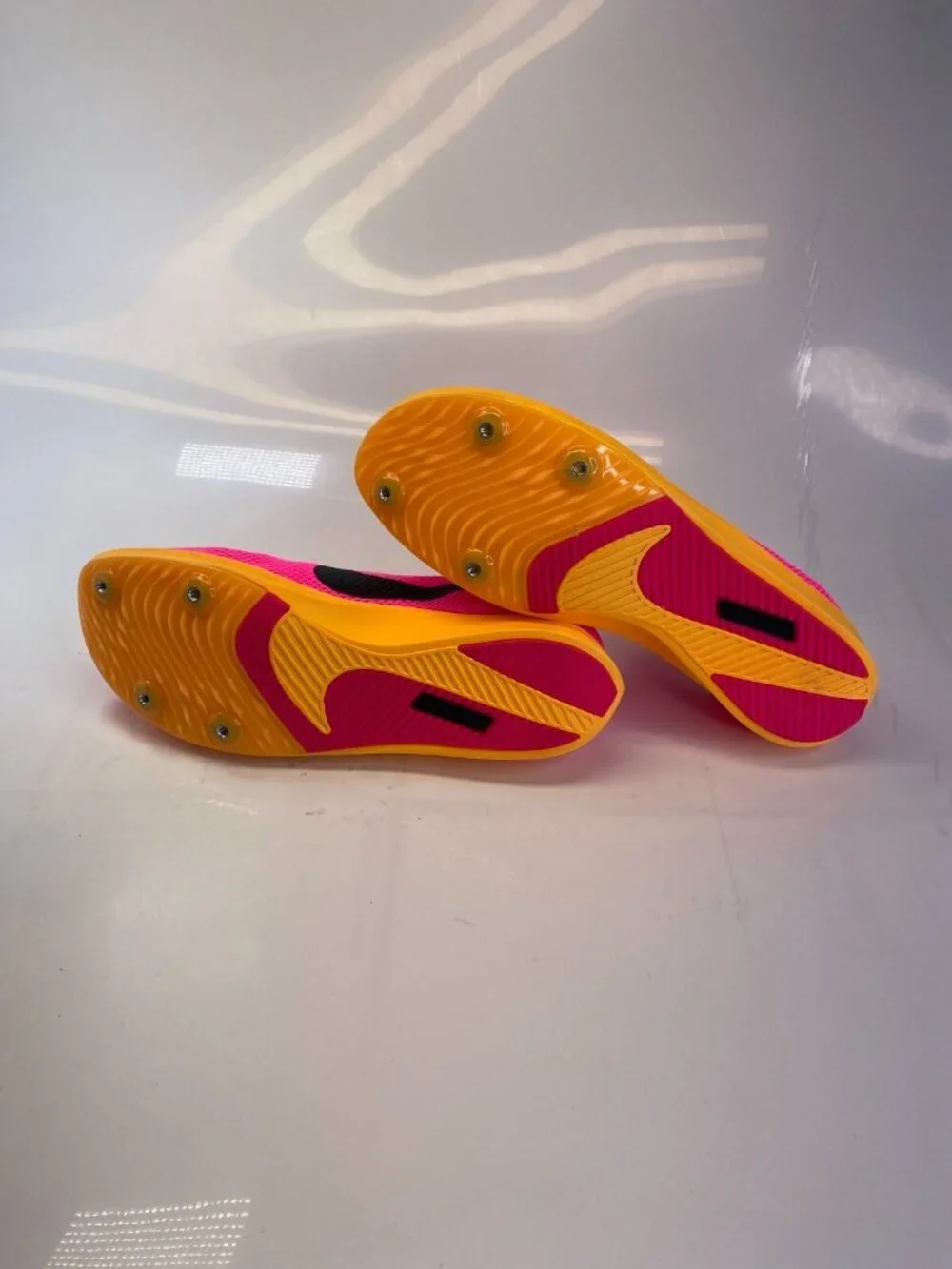 Nike Zoom Rival Track & Field Distance Hyper Pink With spikes Cleats mens Sz 11